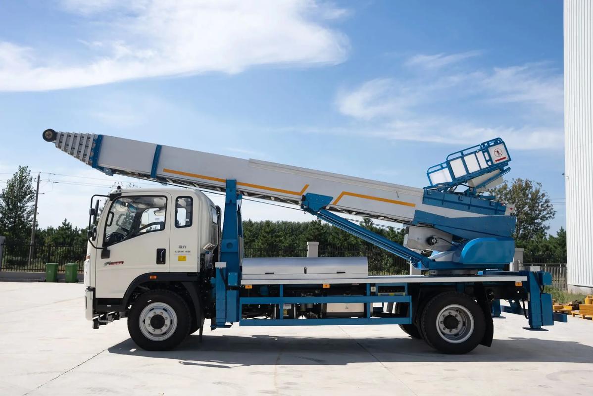 翠屏云梯上料车租赁费用