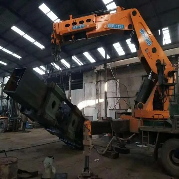 翠屏130吨折臂吊车出租吊机租赁附近电话